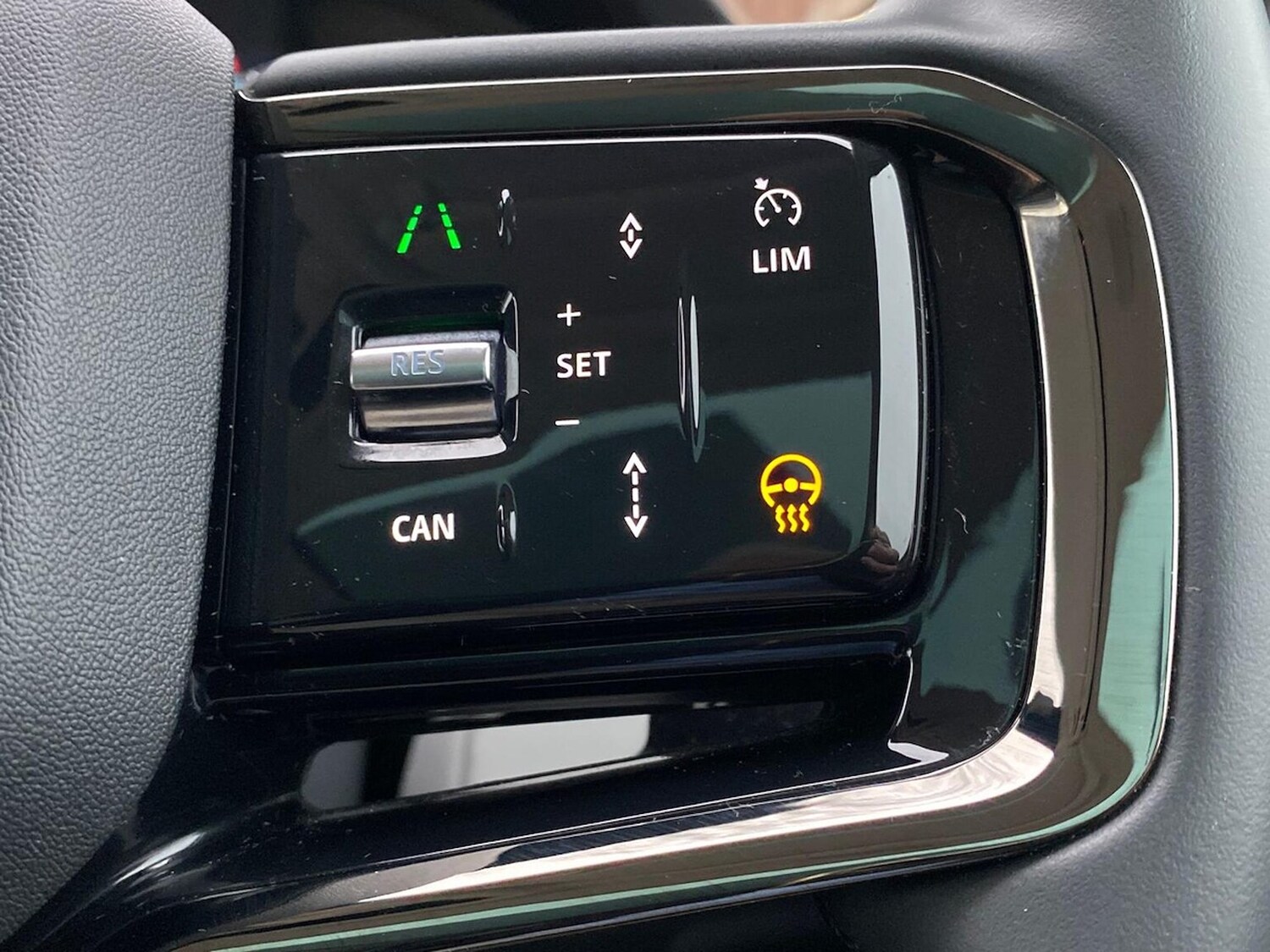 Used Land Rover Range Rover Evoque 2025 for sale - 76979916: Photo 31