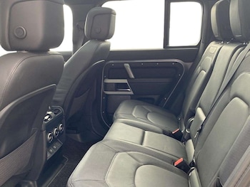Used Land Rover Defender 2024 for sale - 78310620: Photo