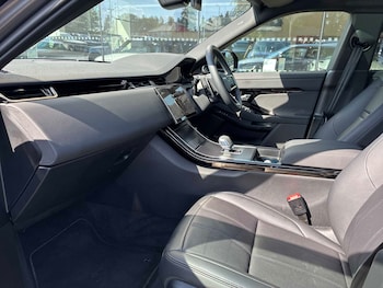 Used Land Rover Range Rover Evoque 2025 for sale - 78703605: Photo