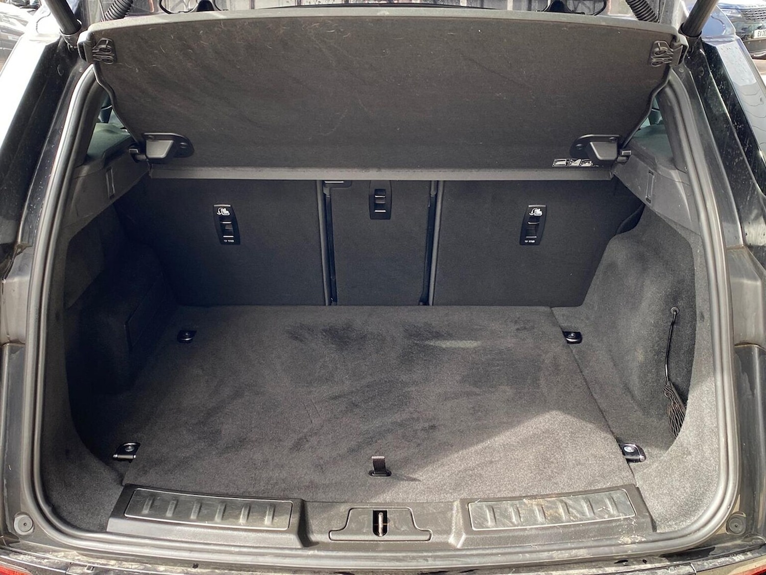 Used Land Rover Range Rover Evoque 2025 for sale - 78193865: Photo 12