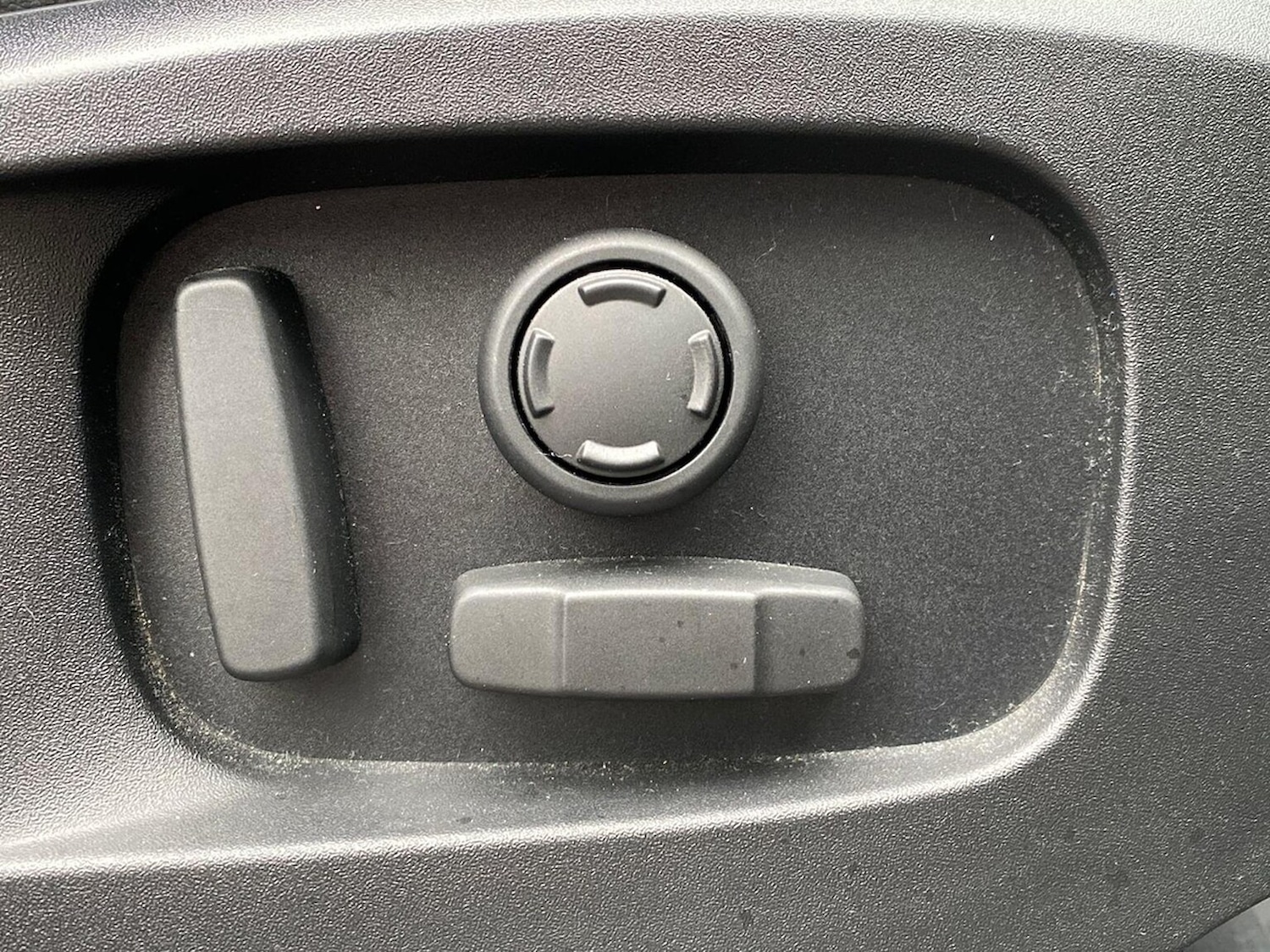 Used Land Rover Defender 2021 for sale - 77917544: Photo 24