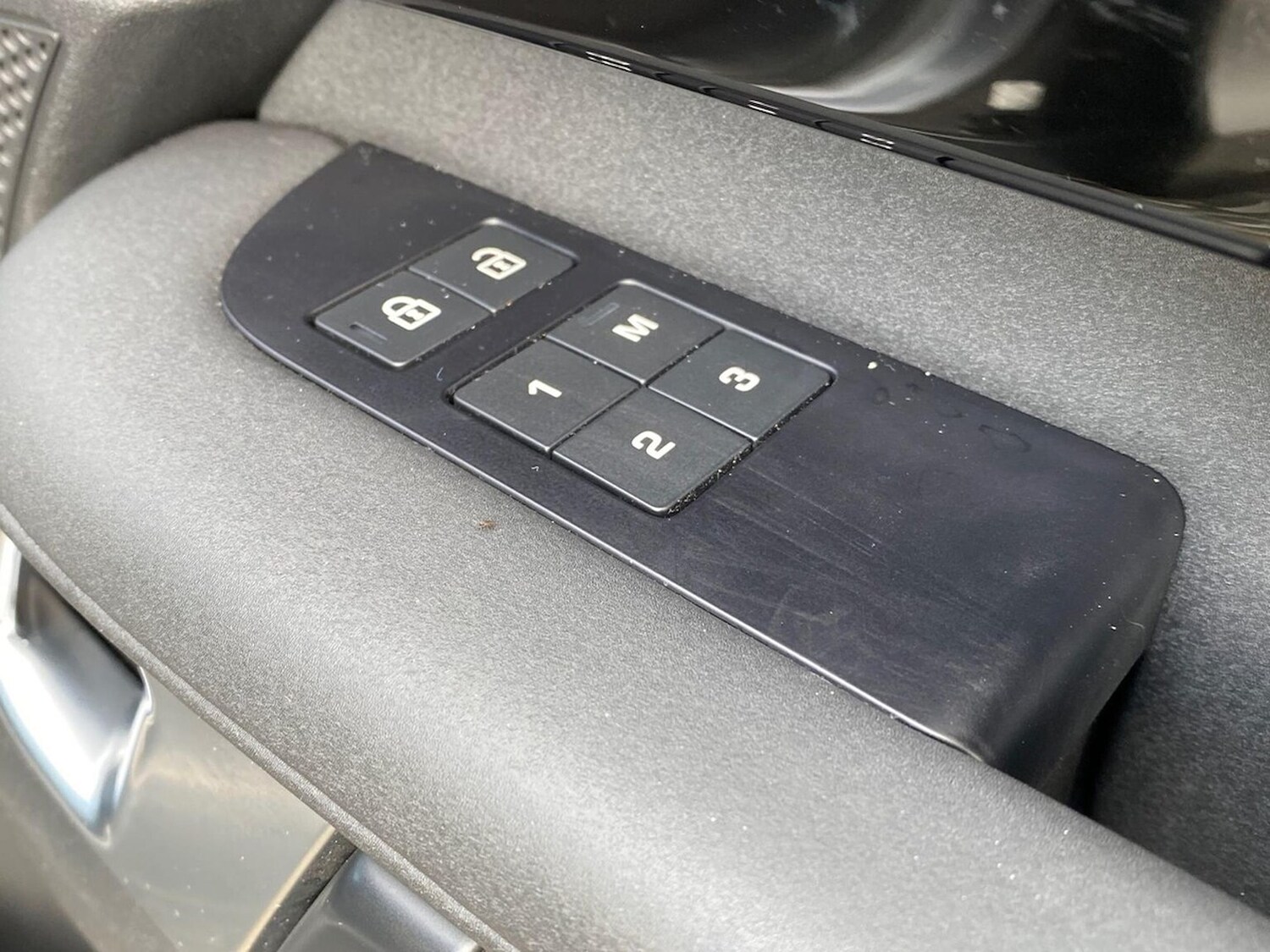 Used Land Rover Discovery 2021 for sale - 76543018: Photo 23