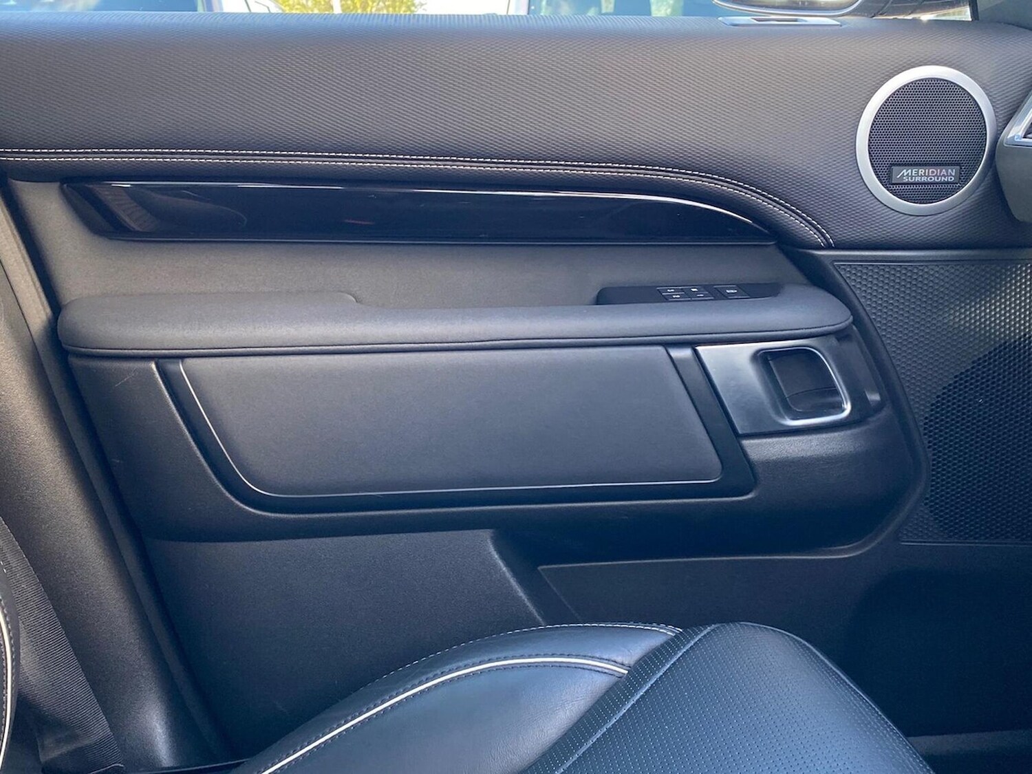 Used Land Rover Discovery 2021 for sale - 76543018: Photo 42