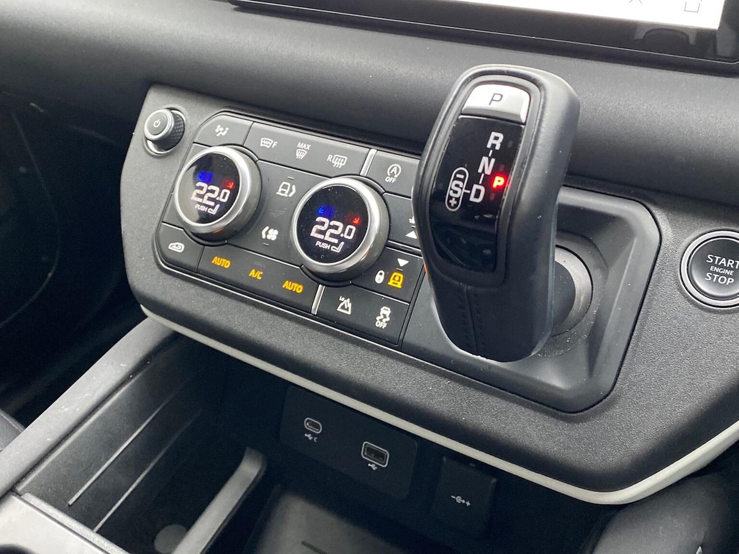 Used Land Rover Defender 2021 for sale - 77487746: Photo 13