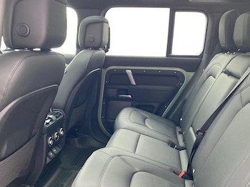 Used Land Rover Defender 2023 for sale - 78252728: Photo