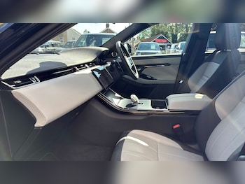 Used Land Rover Range Rover Evoque 2026 for sale - 79507608: Photo