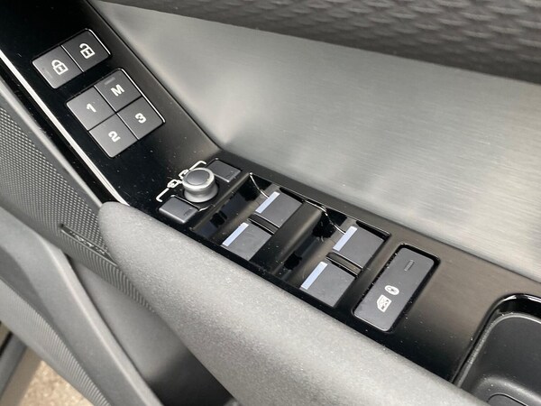 Used Land Rover Range Rover Velar 2022 for sale - 76231676: Photo 23