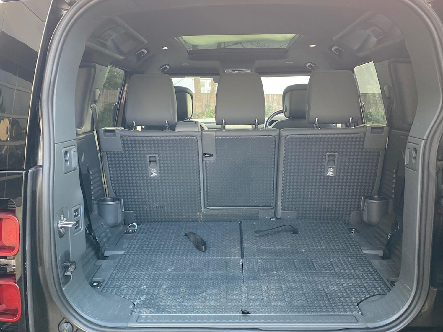 Used Land Rover Defender 2023 for sale - 76906370: Photo 10