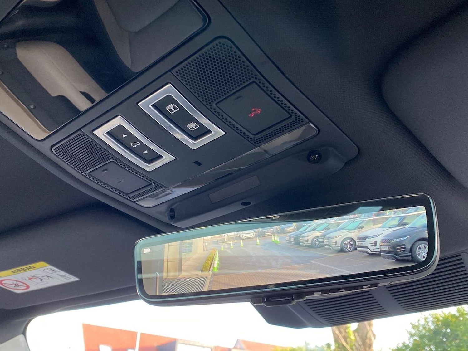 Used Land Rover Defender 2023 for sale - 76906370: Photo 26