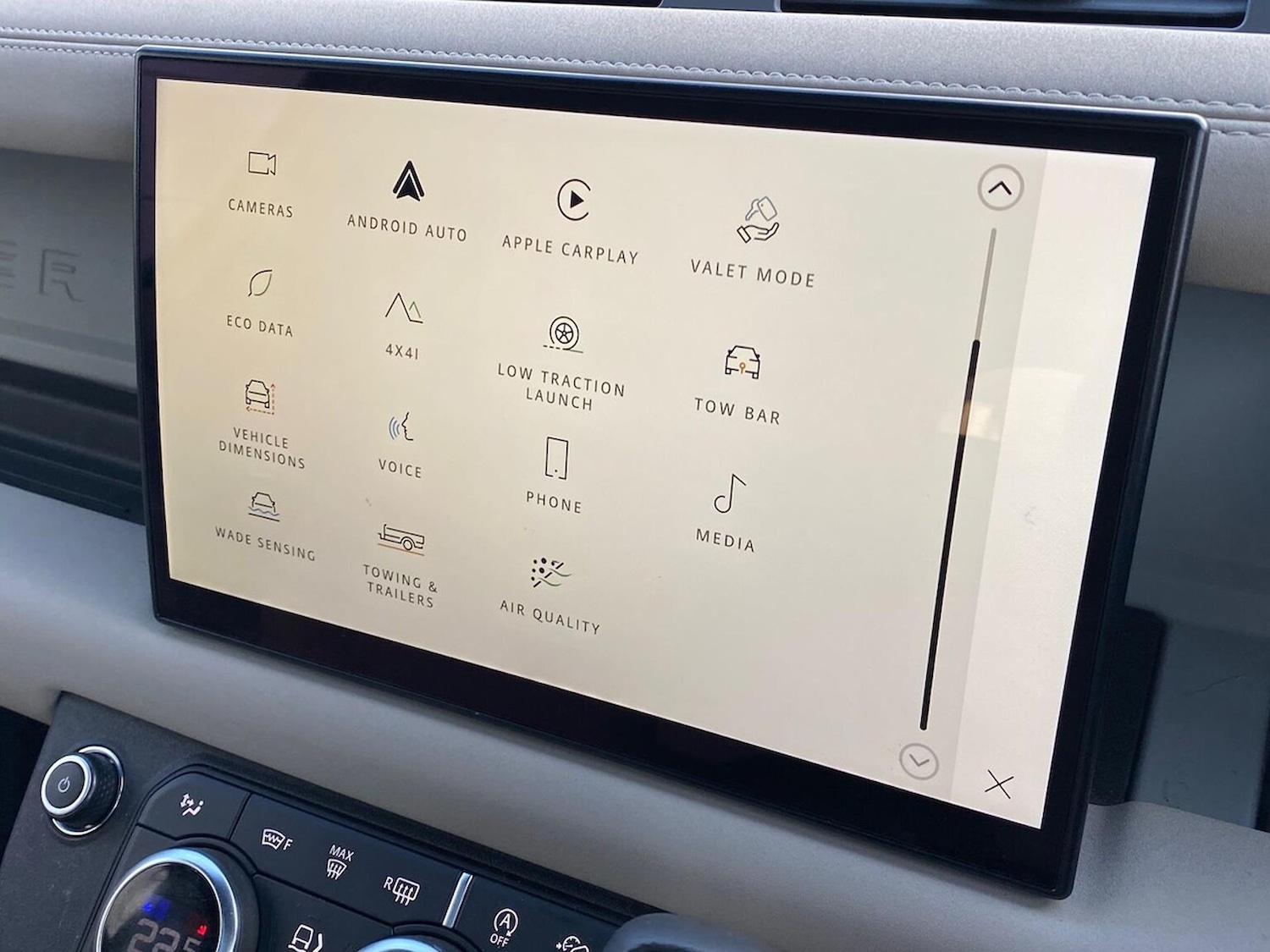 Used Land Rover Defender 2023 for sale - 76906370: Photo 29