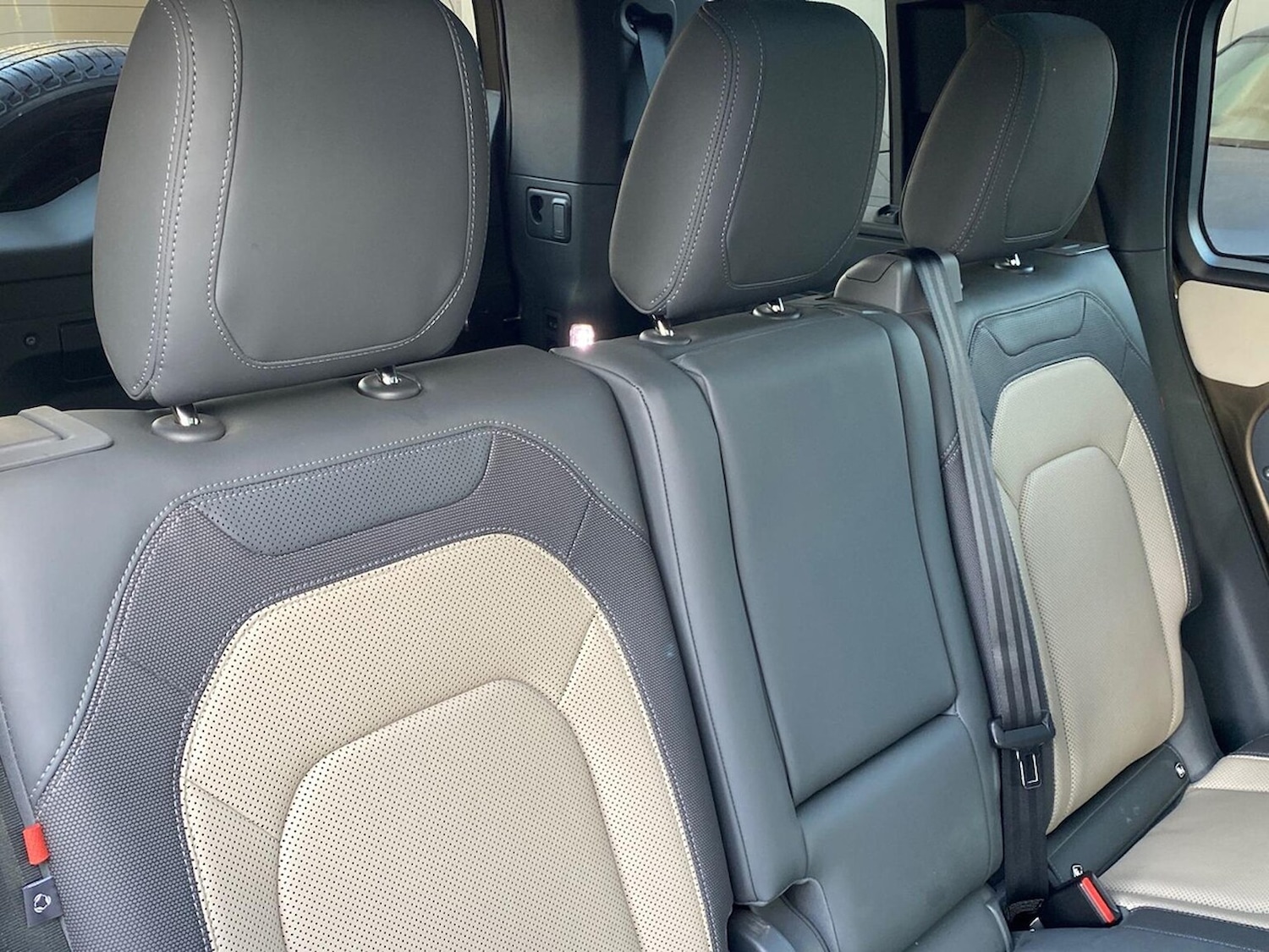 Used Land Rover Defender 2023 for sale - 76906370: Photo 42