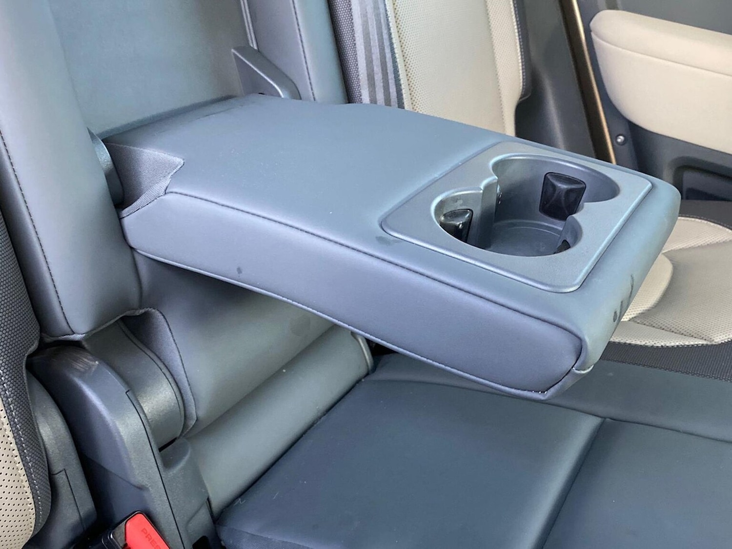 Used Land Rover Defender 2023 for sale - 76906370: Photo 43