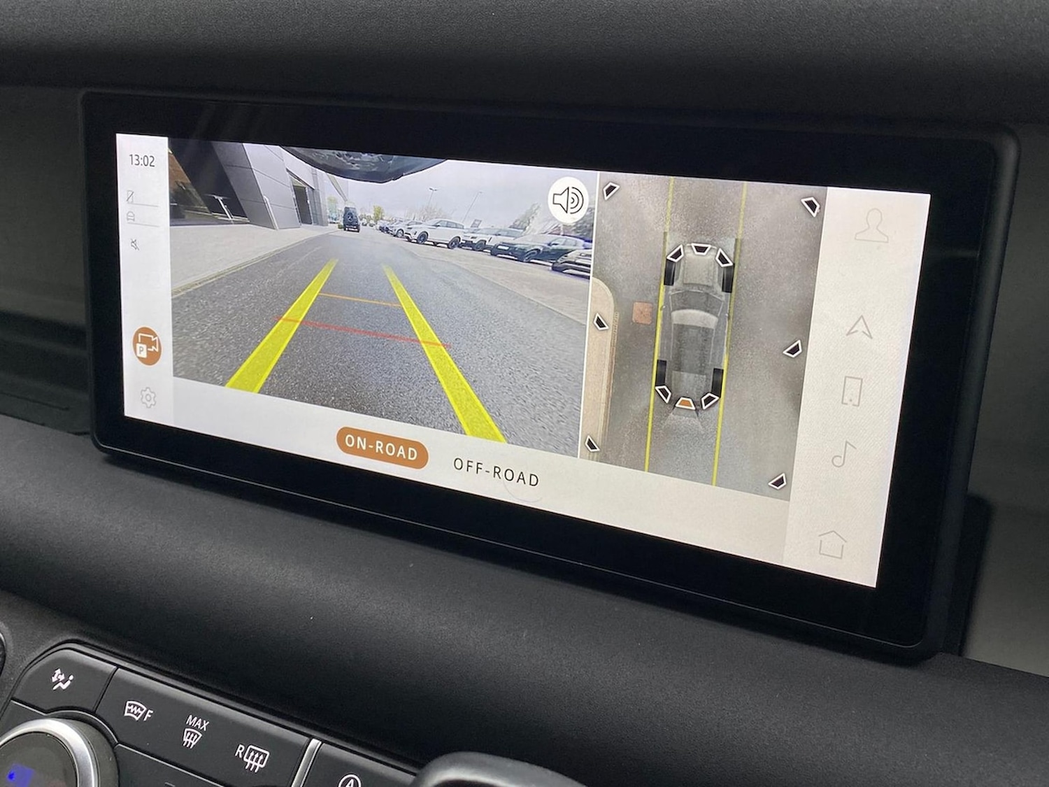 Used Land Rover Defender 2021 for sale - 76879715: Photo 12