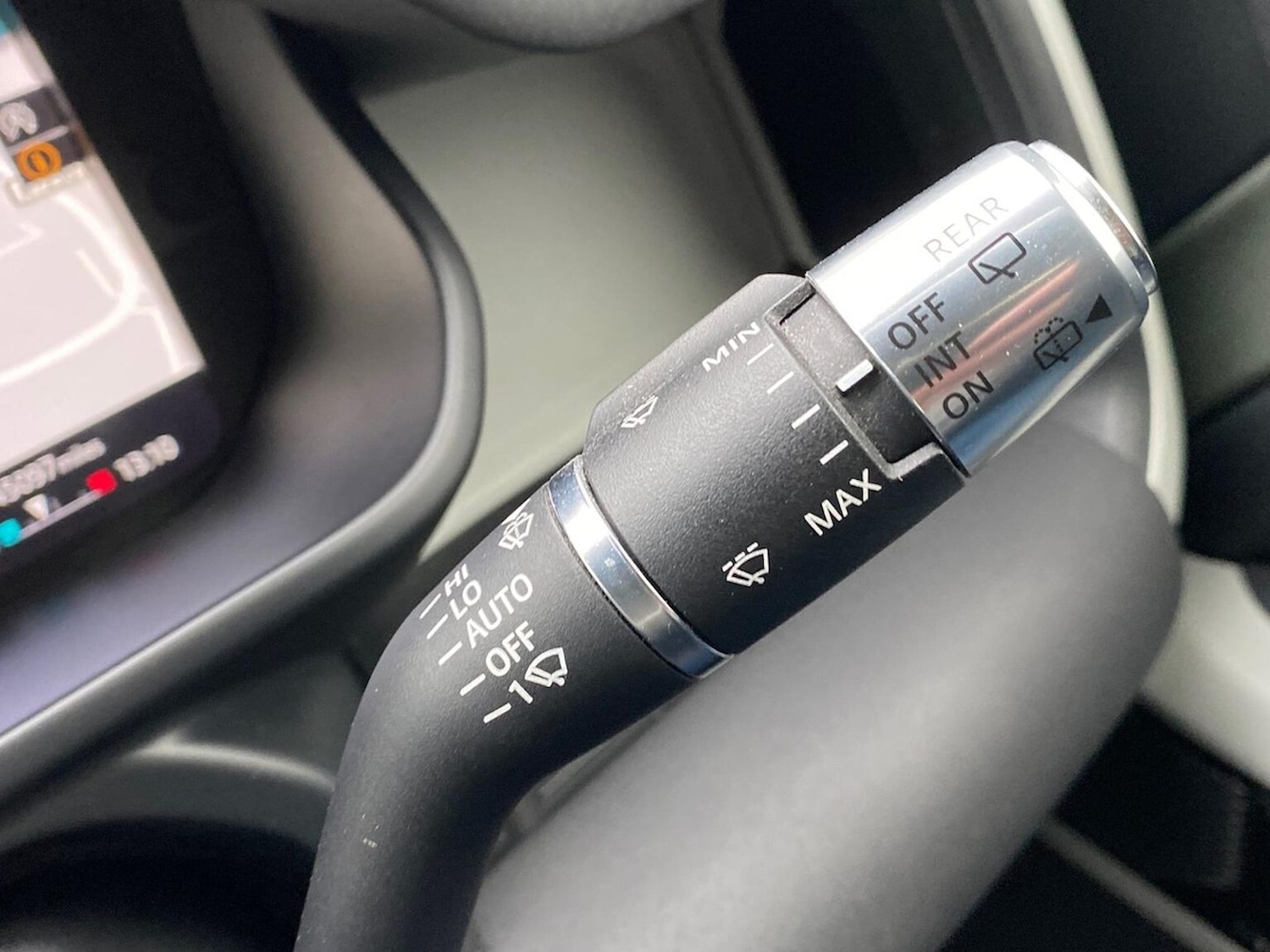 Used Land Rover Defender 2021 for sale - 76879715: Photo 30