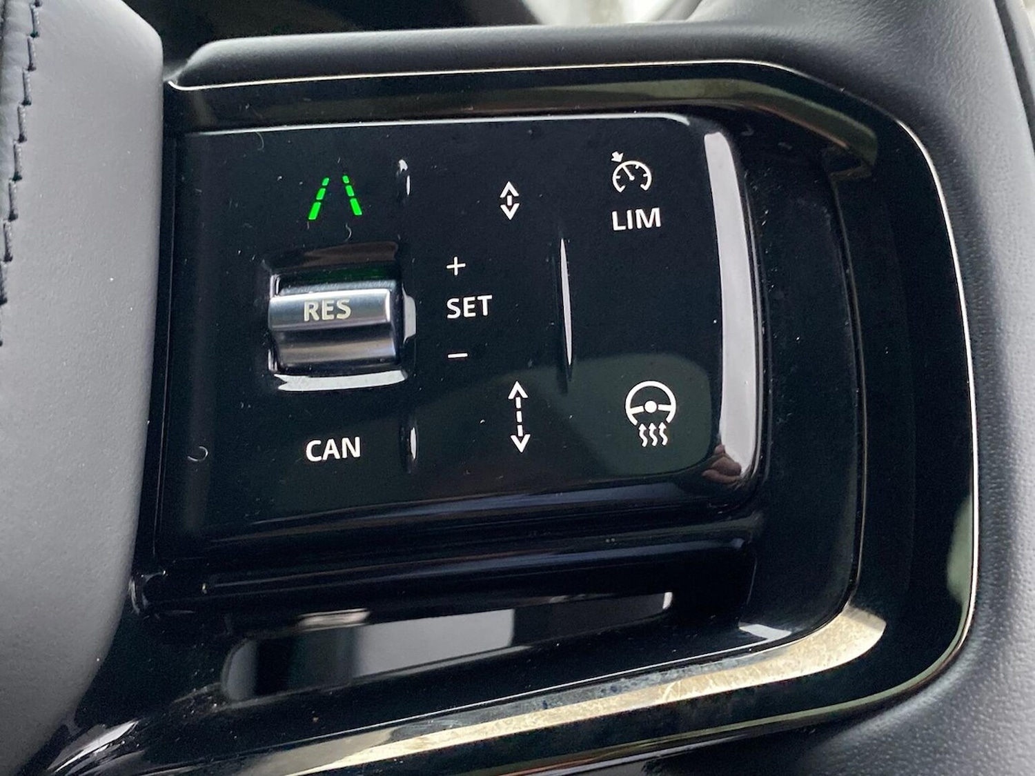 Used Land Rover Range Rover Evoque 2024 for sale - 76879730: Photo 41