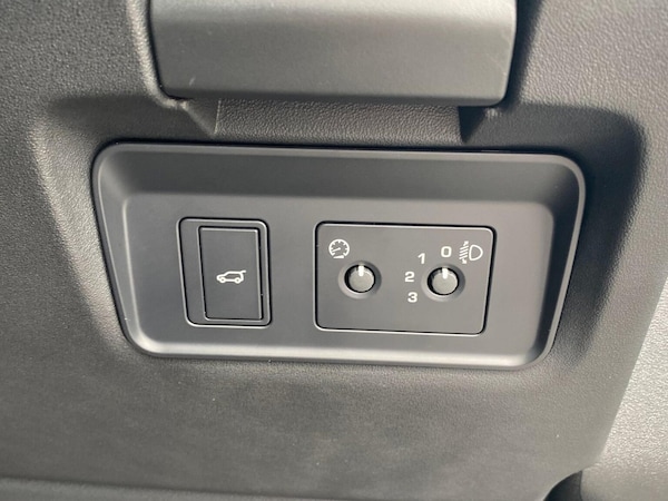 Used Land Rover Discovery Sport 2025 for sale - 76193203: Photo 27