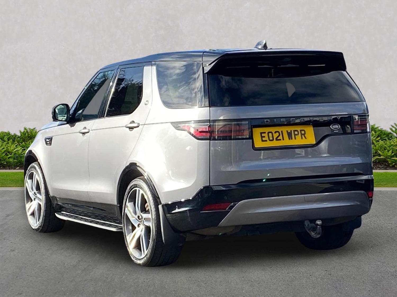 Used Land Rover Discovery 2021 for sale - 76655872: Photo 2