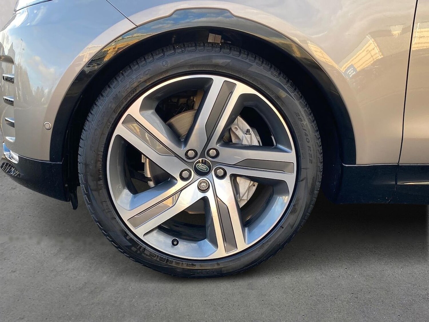 Used Land Rover Discovery 2024 for sale - 77487712: Photo 8