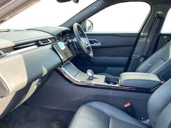 Used Land Rover Range Rover Velar 2025 for sale - 76543007: Photo