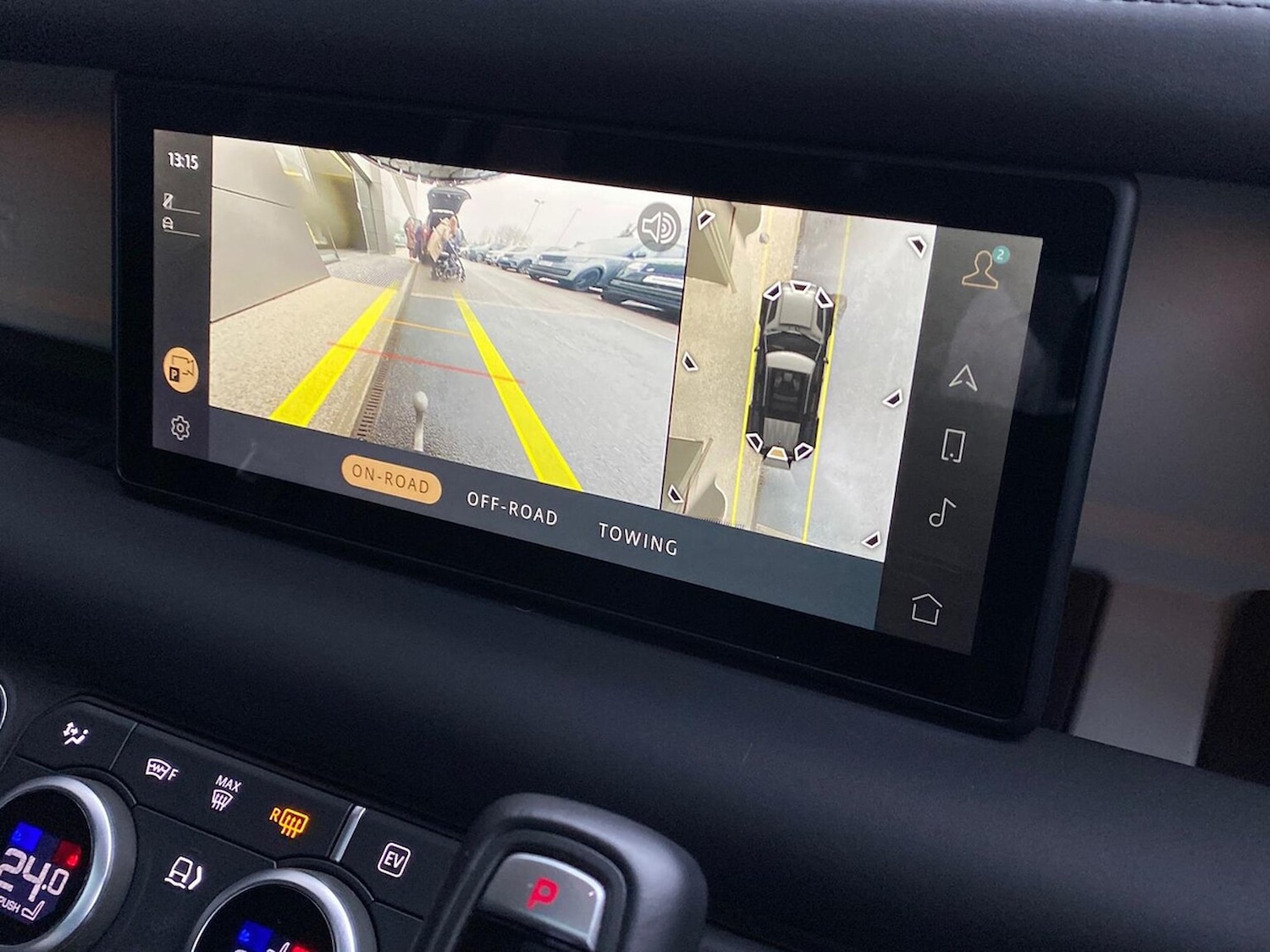 Used Land Rover Defender 2023 for sale - 77715399: Photo 12