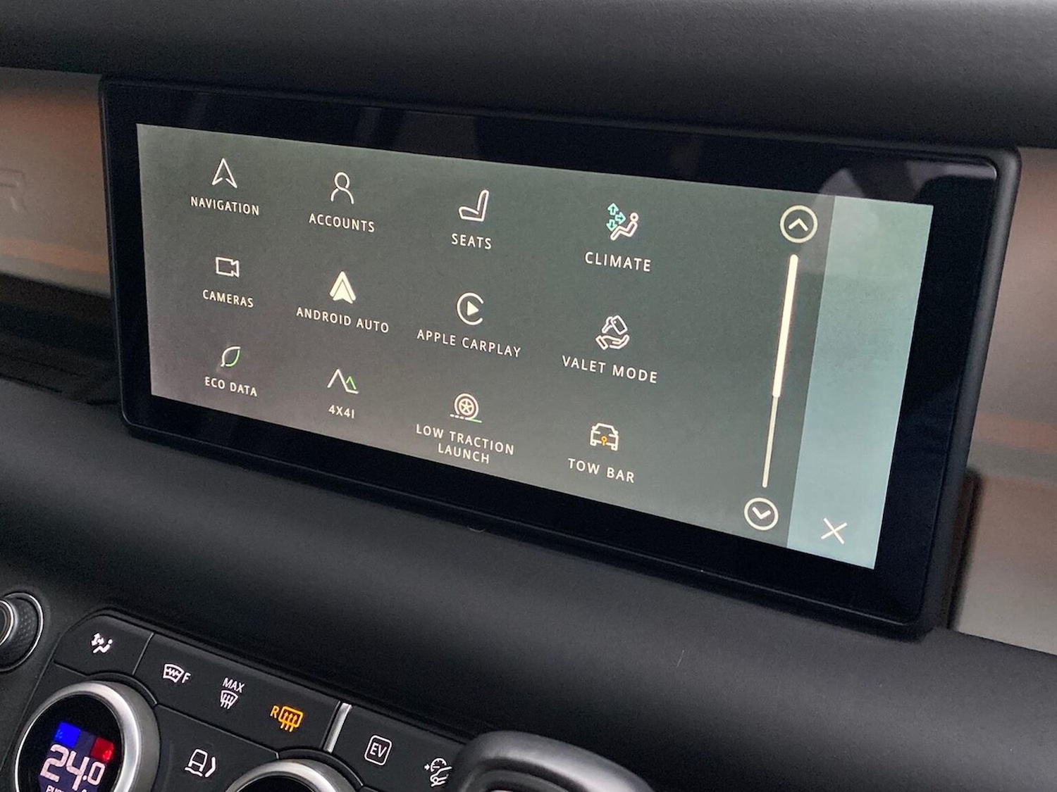 Used Land Rover Defender 2023 for sale - 77715399: Photo 30