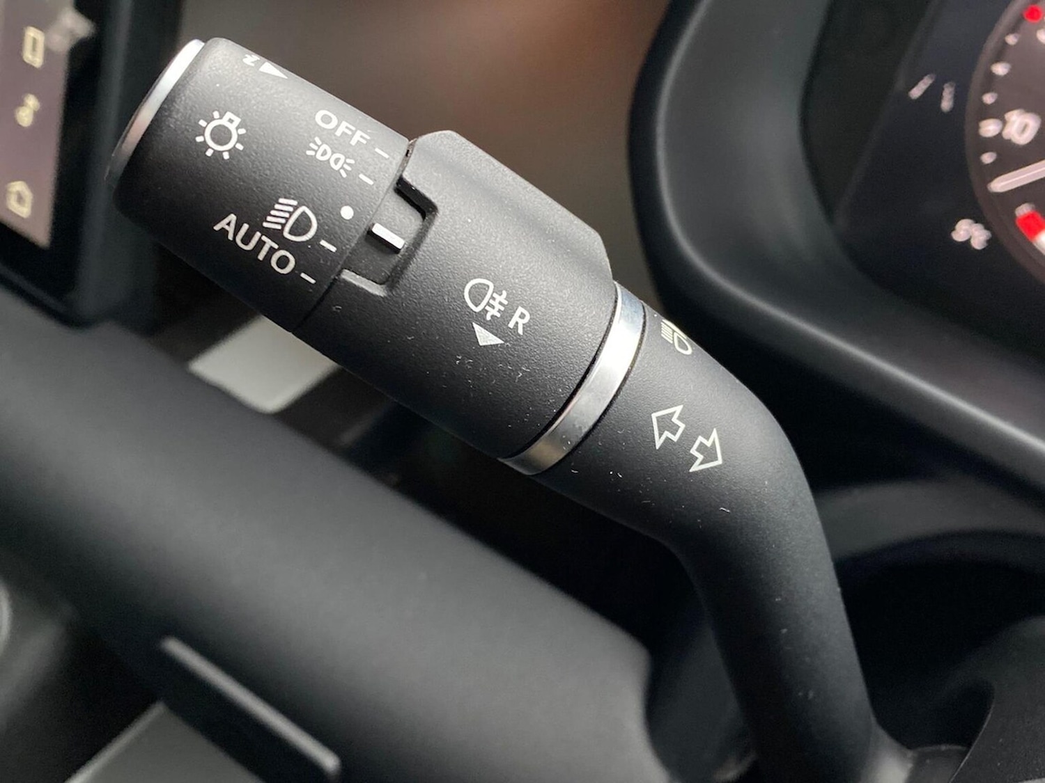 Used Land Rover Defender 2023 for sale - 77715399: Photo 39