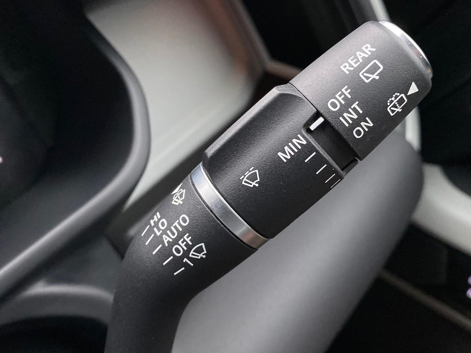 Used Land Rover Defender 2023 for sale - 77715399: Photo 40