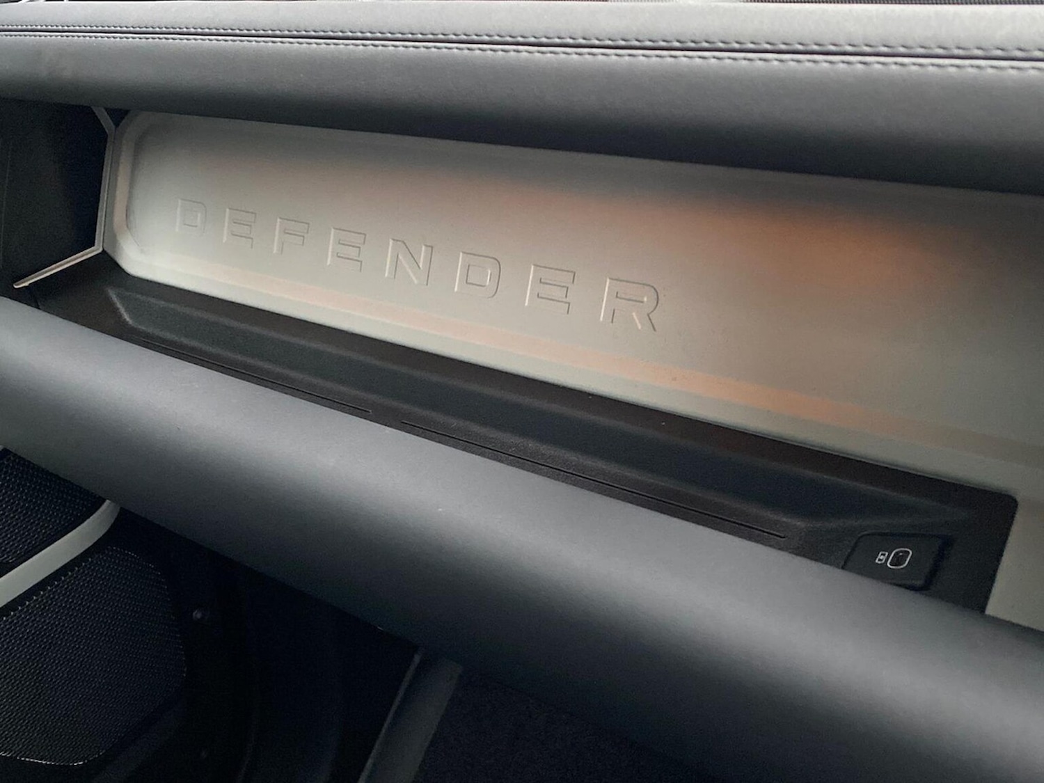 Used Land Rover Defender 2023 for sale - 77715399: Photo 42