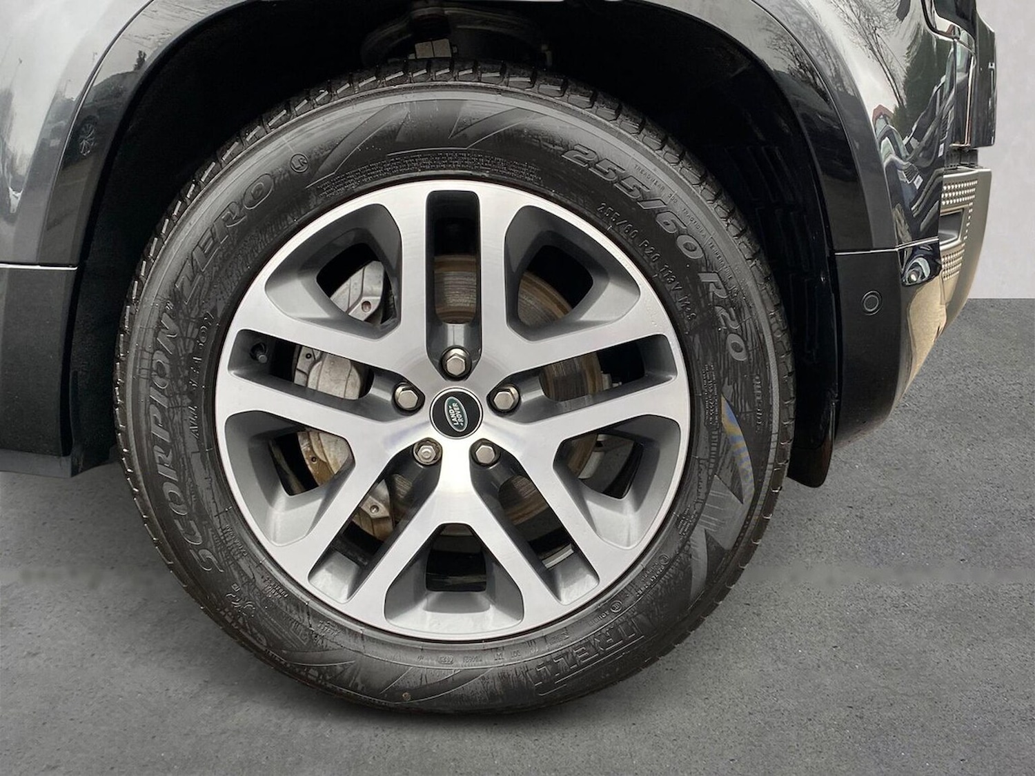 Used Land Rover Defender 2023 for sale - 77715399: Photo 8