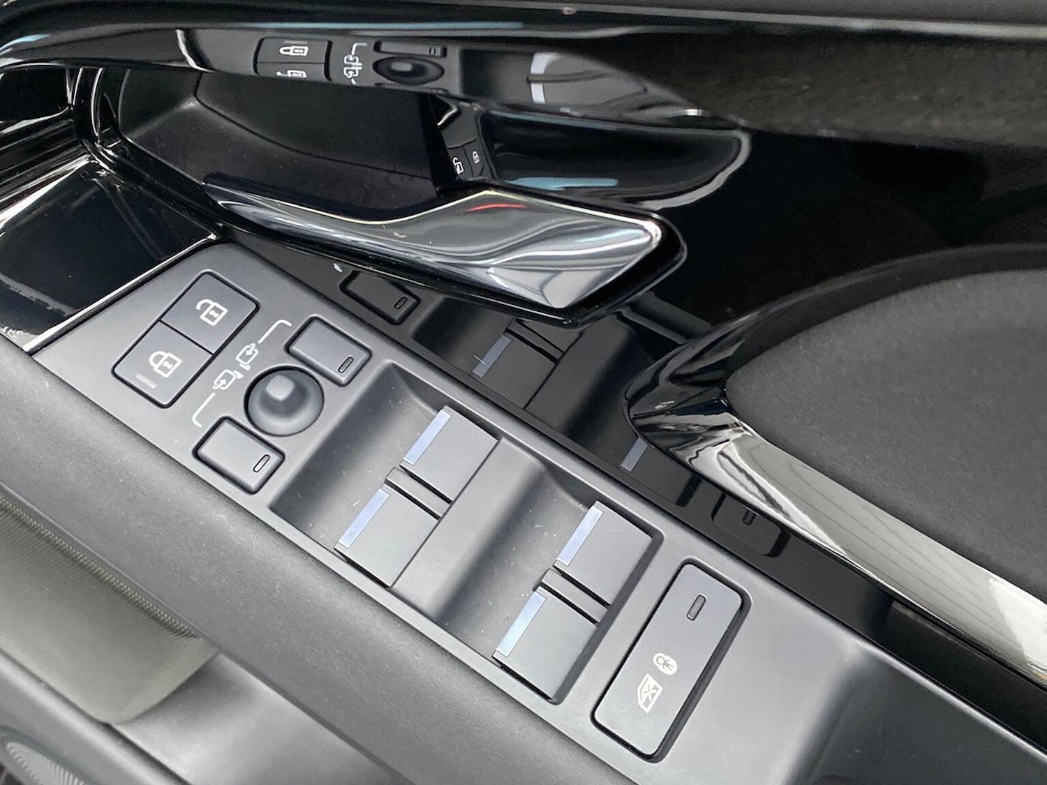 Used Land Rover Range Rover Evoque 2025 for sale - 77522153: Photo 22