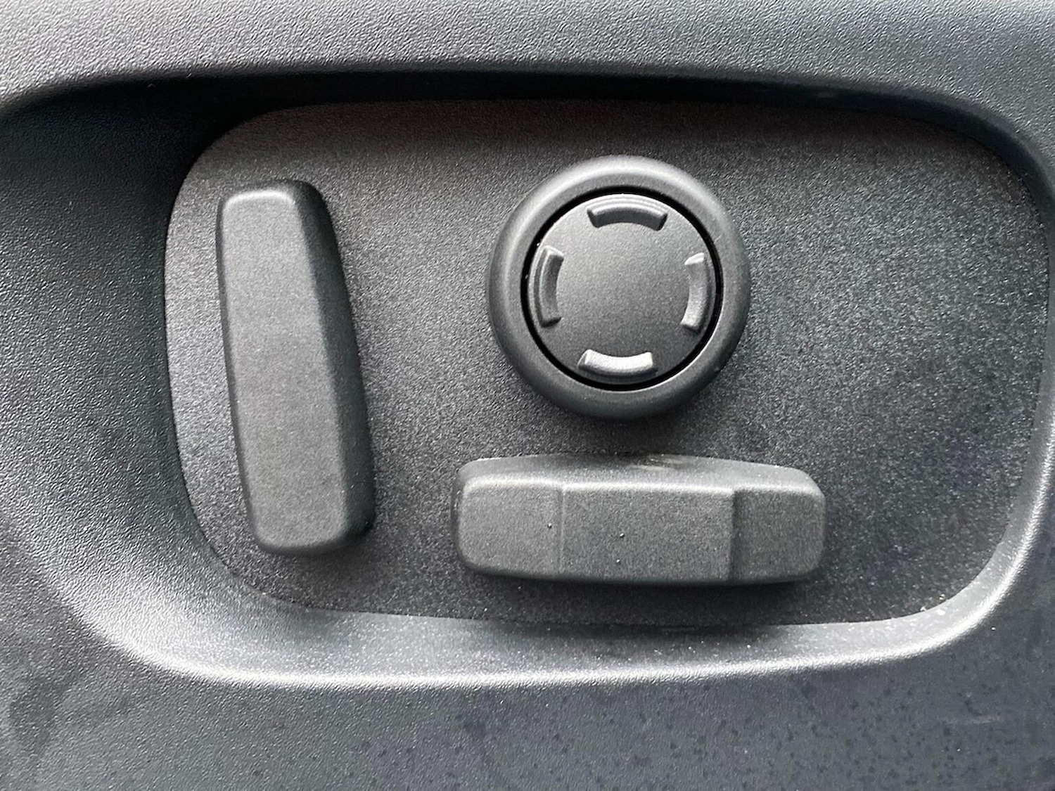 Used Land Rover Range Rover Evoque 2025 for sale - 77522153: Photo 24