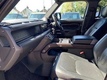 Used Land Rover Defender 2020 for sale - 79083261: Photo