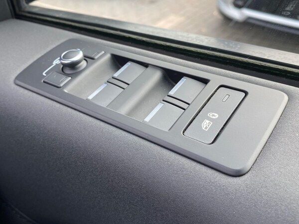 Used Land Rover Discovery 2021 for sale - 76237078: Photo 34