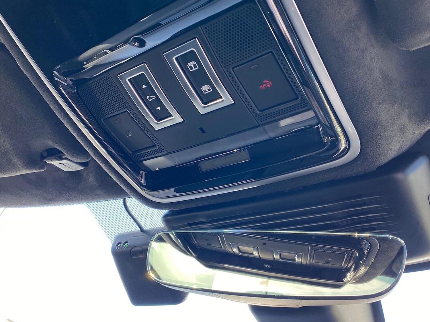 Used Land Rover Range Rover Velar 2025 for sale - 76030492: Photo 31