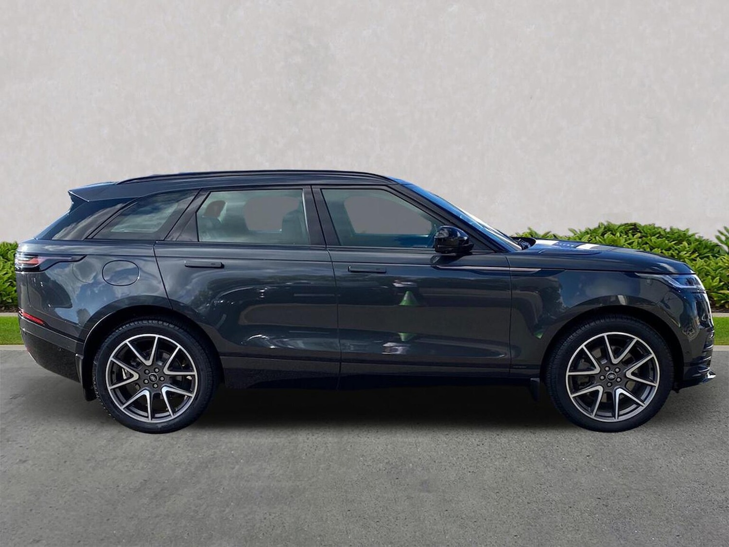 Used Land Rover Range Rover Velar 2025 for sale - 76030492: Photo 5