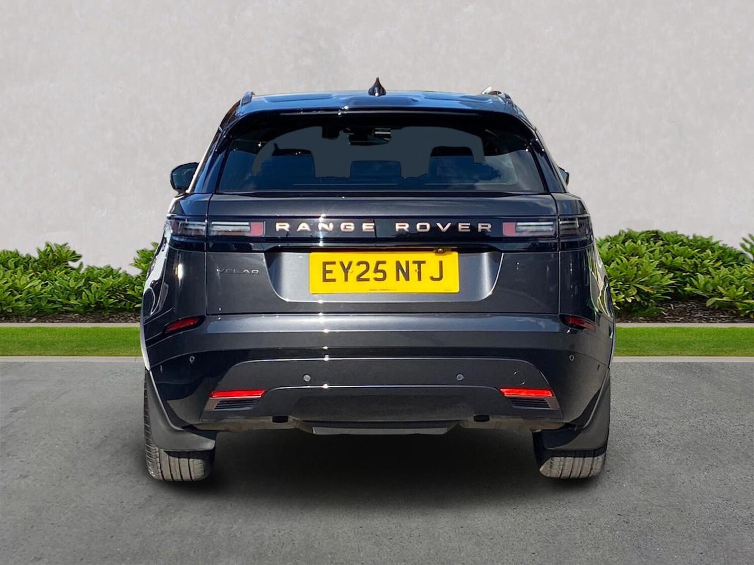 Used Land Rover Range Rover Velar 2025 for sale - 76030492: Photo 6