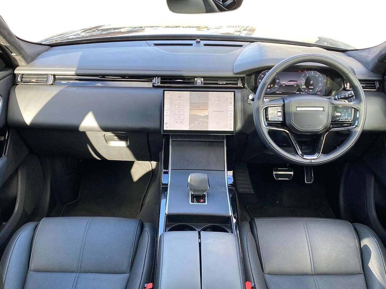 Used Land Rover Range Rover Velar 2025 for sale - 76030492: Photo 9