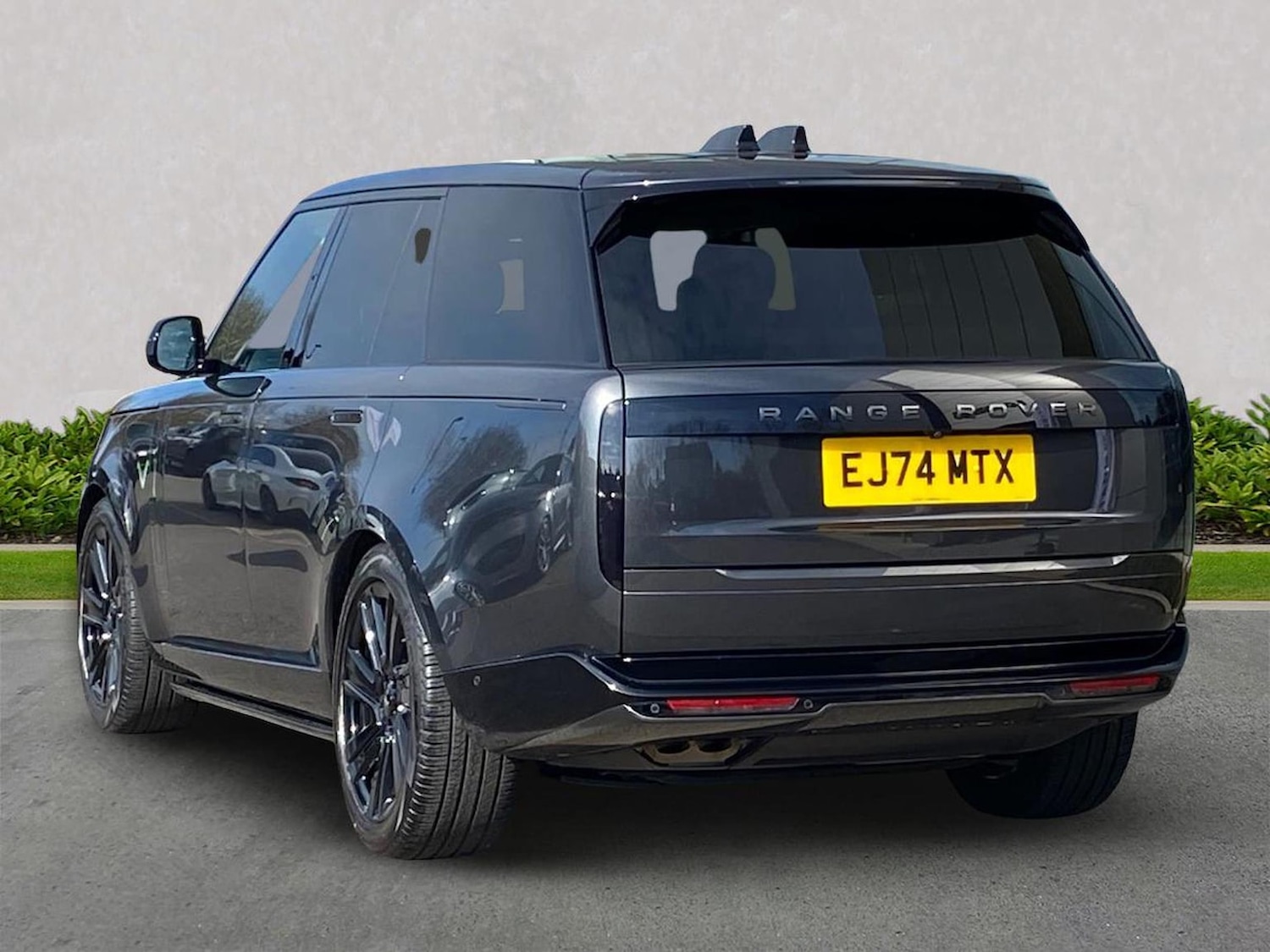 Used Land Rover Range Rover 2024 for sale - 78193744: Photo 2