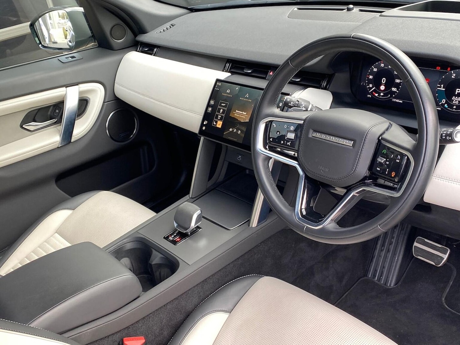 Used Land Rover Discovery Sport 2024 for sale - 78053562: Photo 22