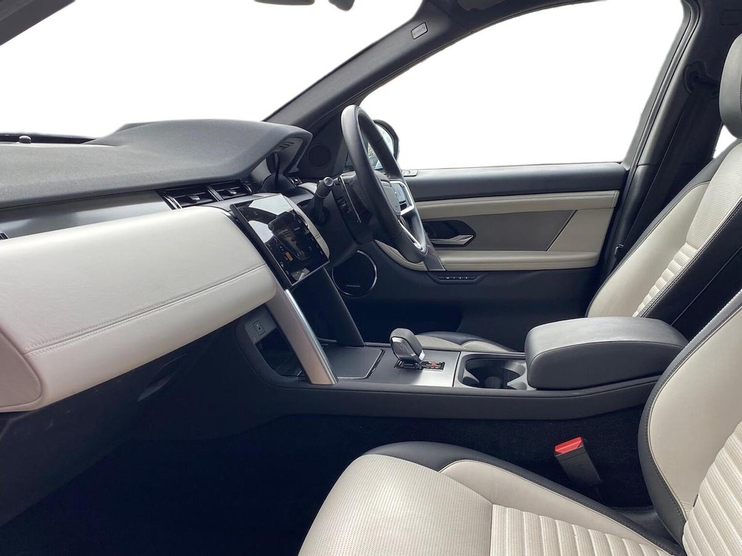 Used Land Rover Discovery Sport 2024 for sale - 78053562: Photo 3