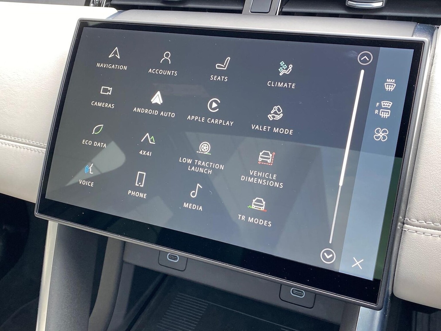 Used Land Rover Discovery Sport 2024 for sale - 78053562: Photo 33