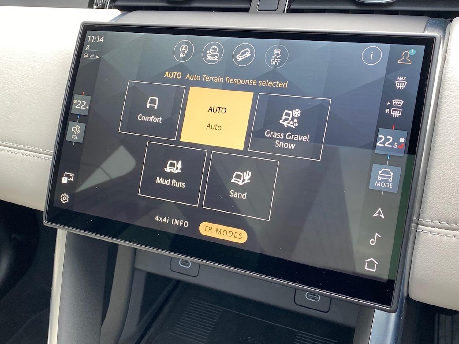 Used Land Rover Discovery Sport 2024 for sale - 78053562: Photo 35