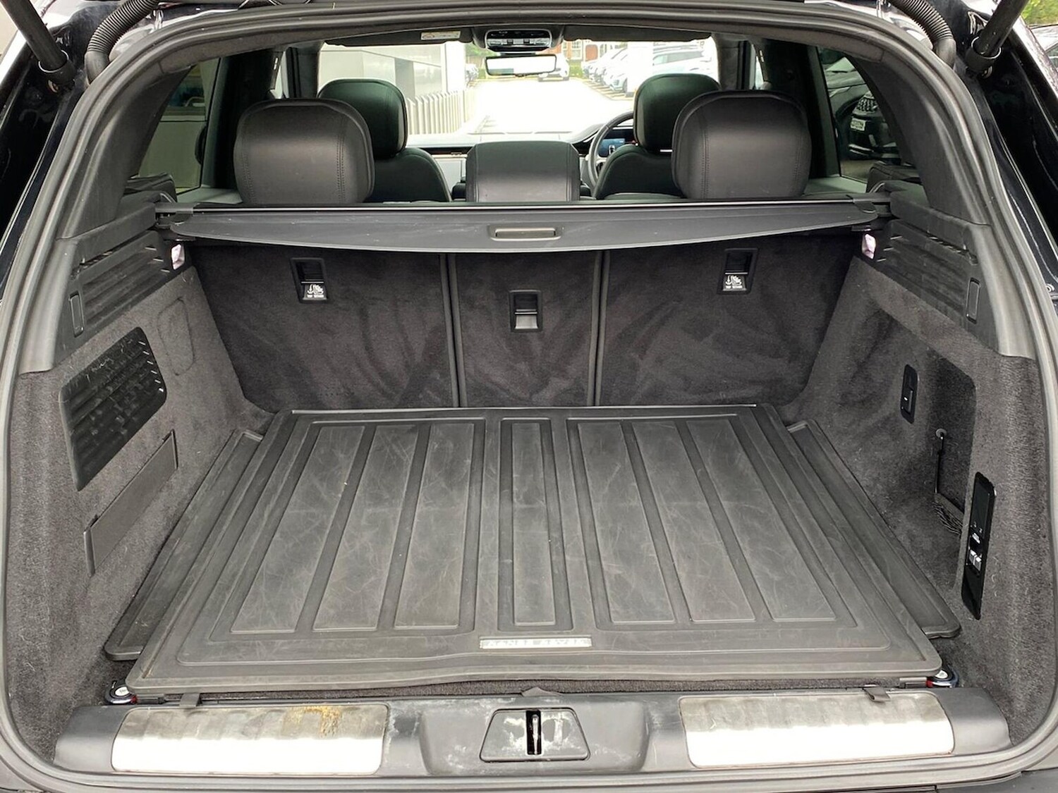 Used Land Rover Range Rover Sport 2023 for sale - 75983937: Photo 10