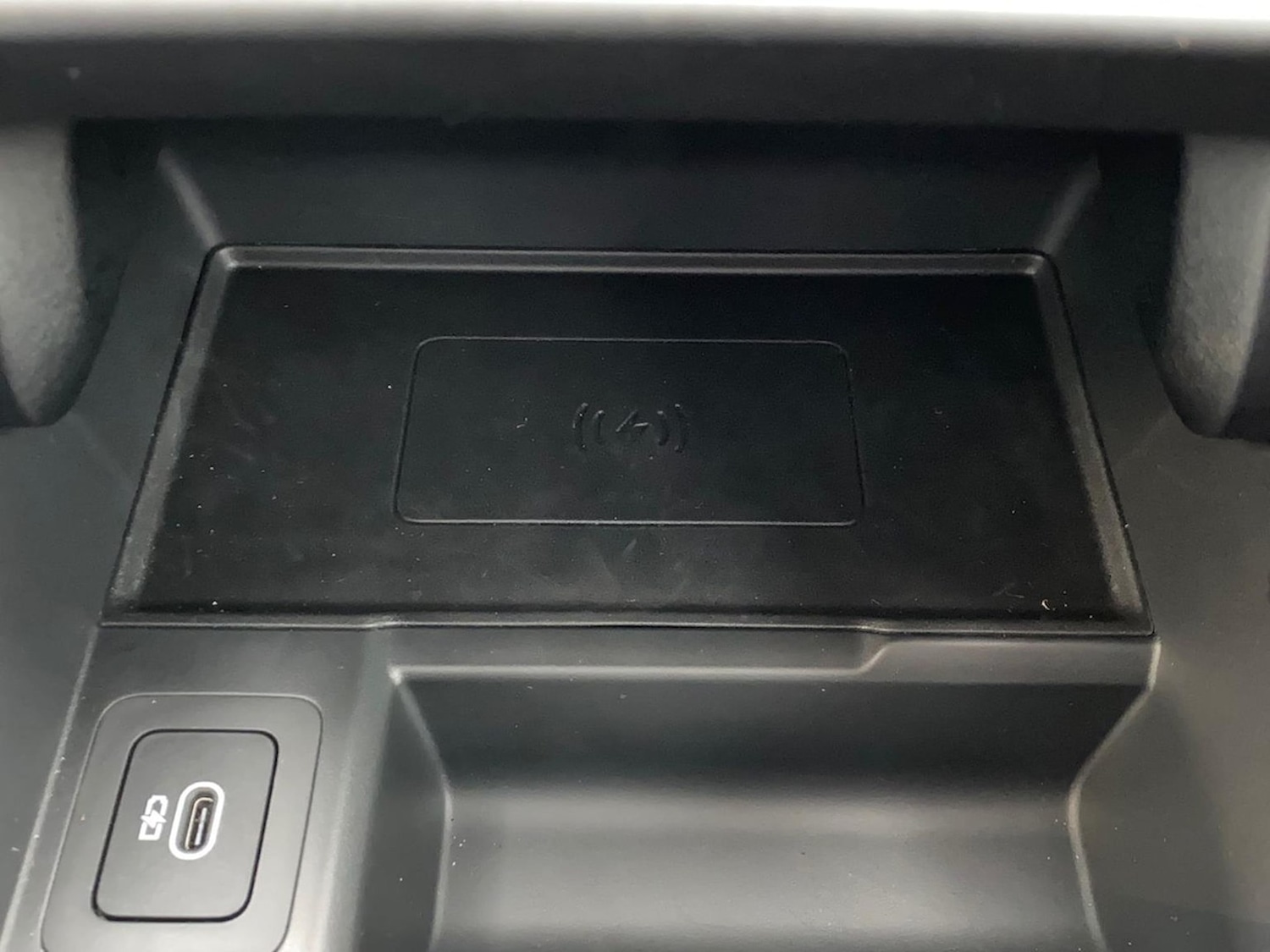 Used Land Rover Range Rover Velar 2024 for sale - 77715389: Photo 26