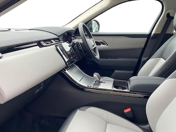 Used Land Rover Range Rover Velar 2024 for sale - 77715389: Photo