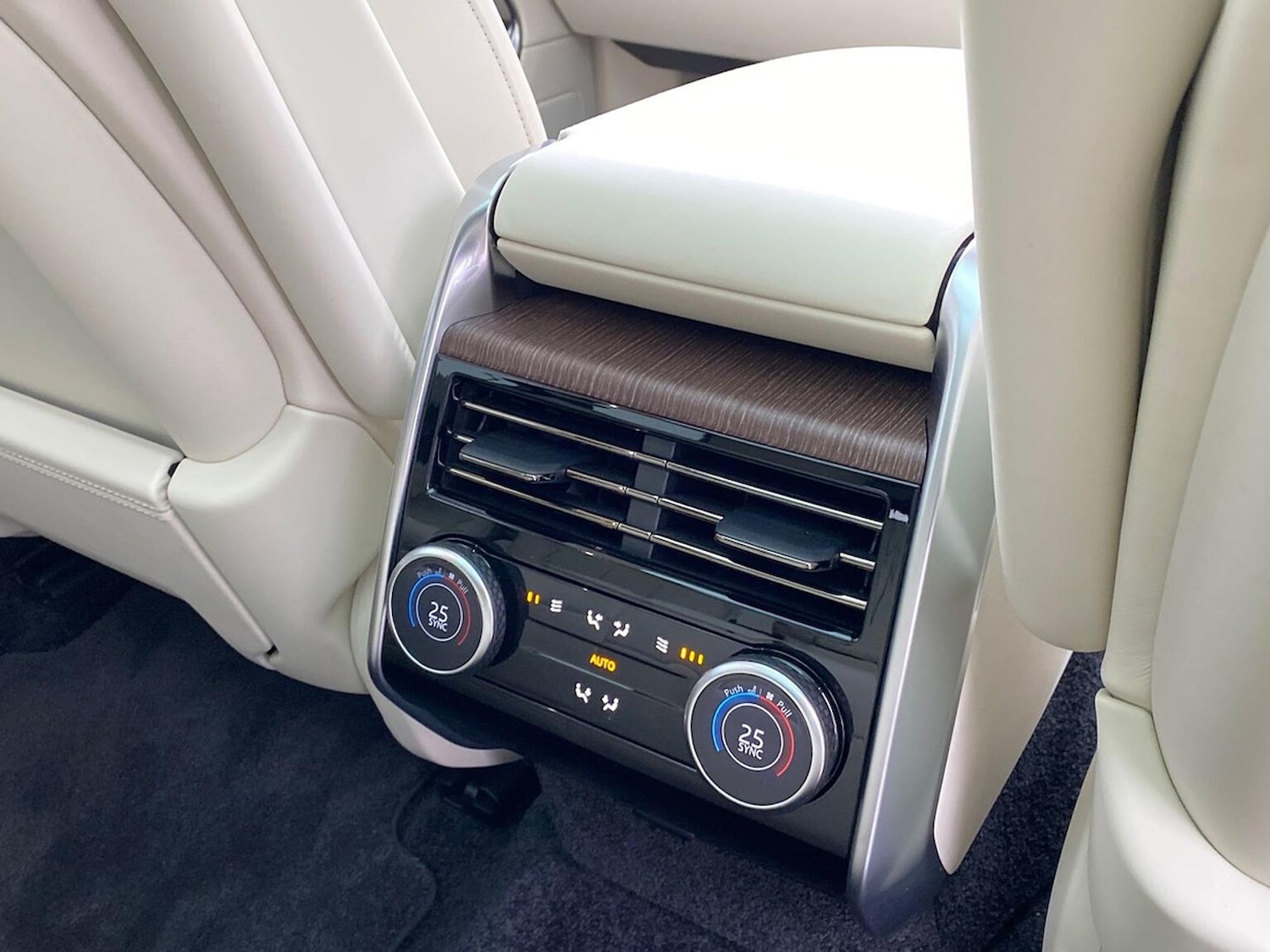 Used Land Rover Range Rover 2023 for sale - 76531397: Photo 18