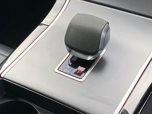 Used Land Rover Range Rover Velar 2023 for sale - 76331077: Photo 13