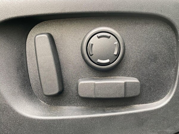 Used Land Rover Range Rover Velar 2023 for sale - 76331077: Photo 26
