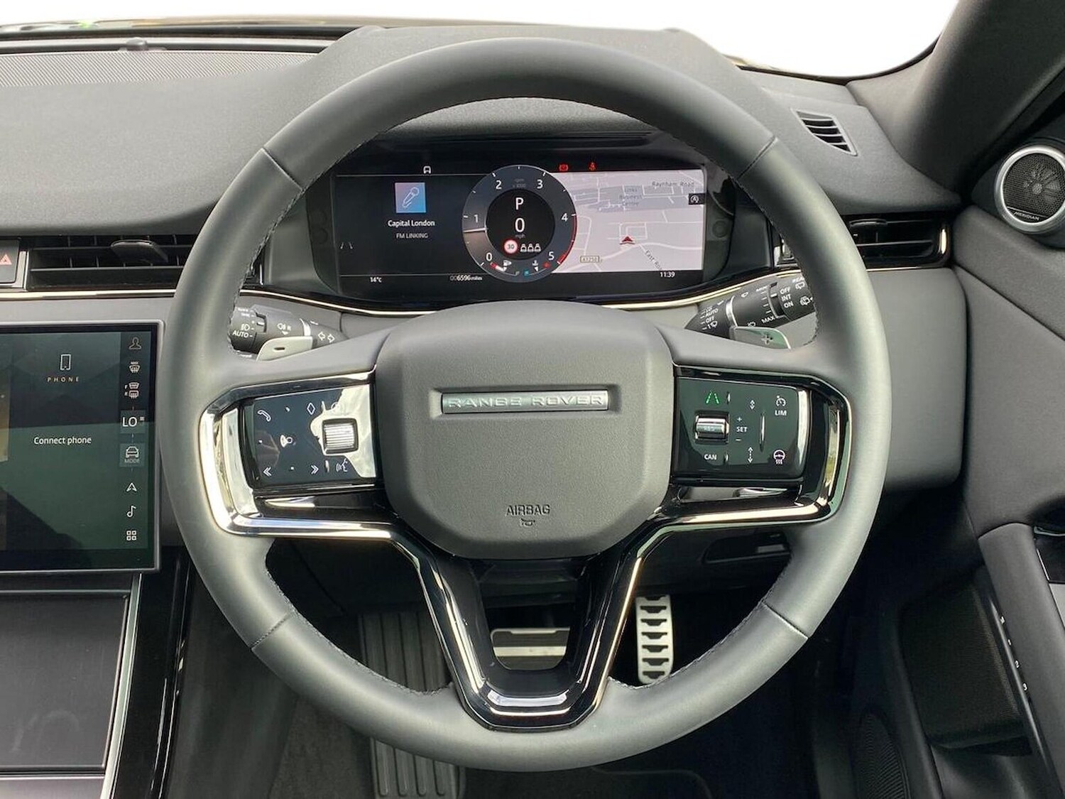 Used Land Rover Range Rover Evoque 2025 for sale - 76077738: Photo 15