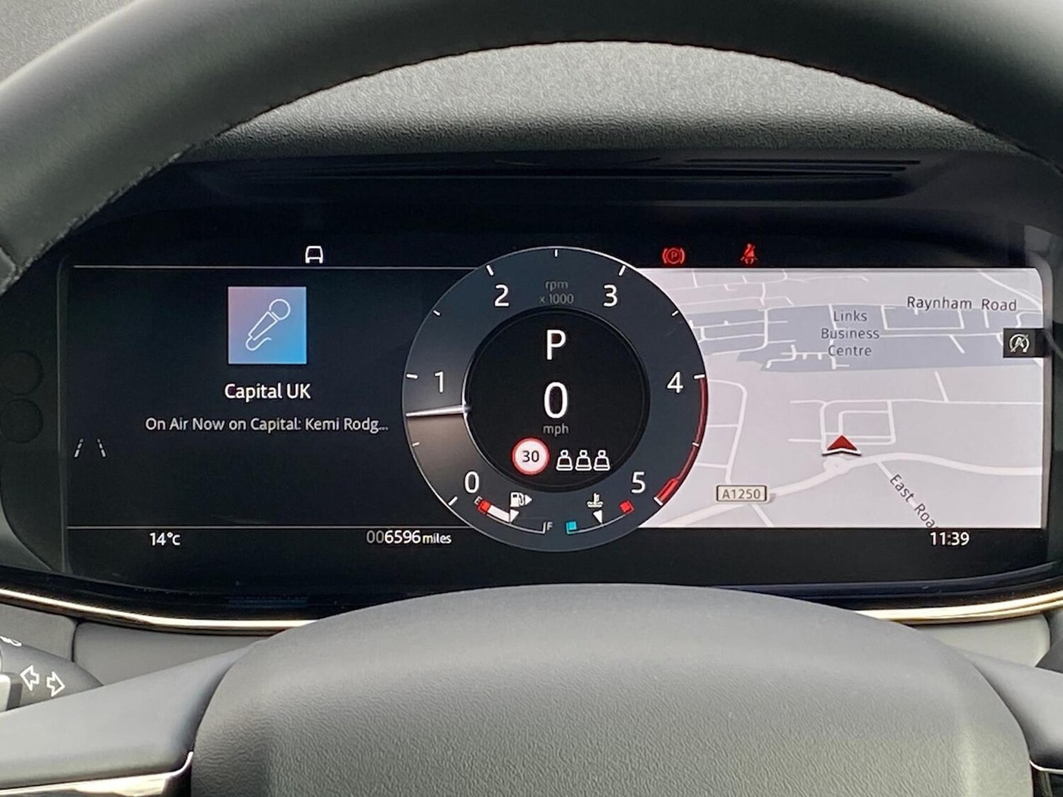 Used Land Rover Range Rover Evoque 2025 for sale - 76077738: Photo 16